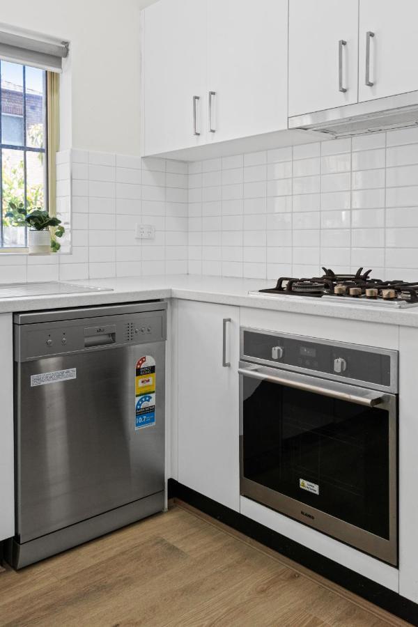 Burwood New 2 Bedroom 2 Bath Apt Free Parking Sydney Esterno foto